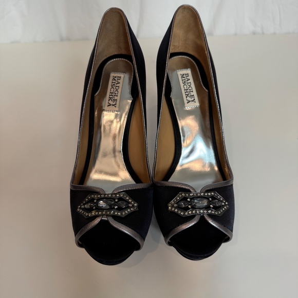 Badgley Mischka Pumps 9.5 Peep Toe Silver Embellished Heels - Picture 3 of 8